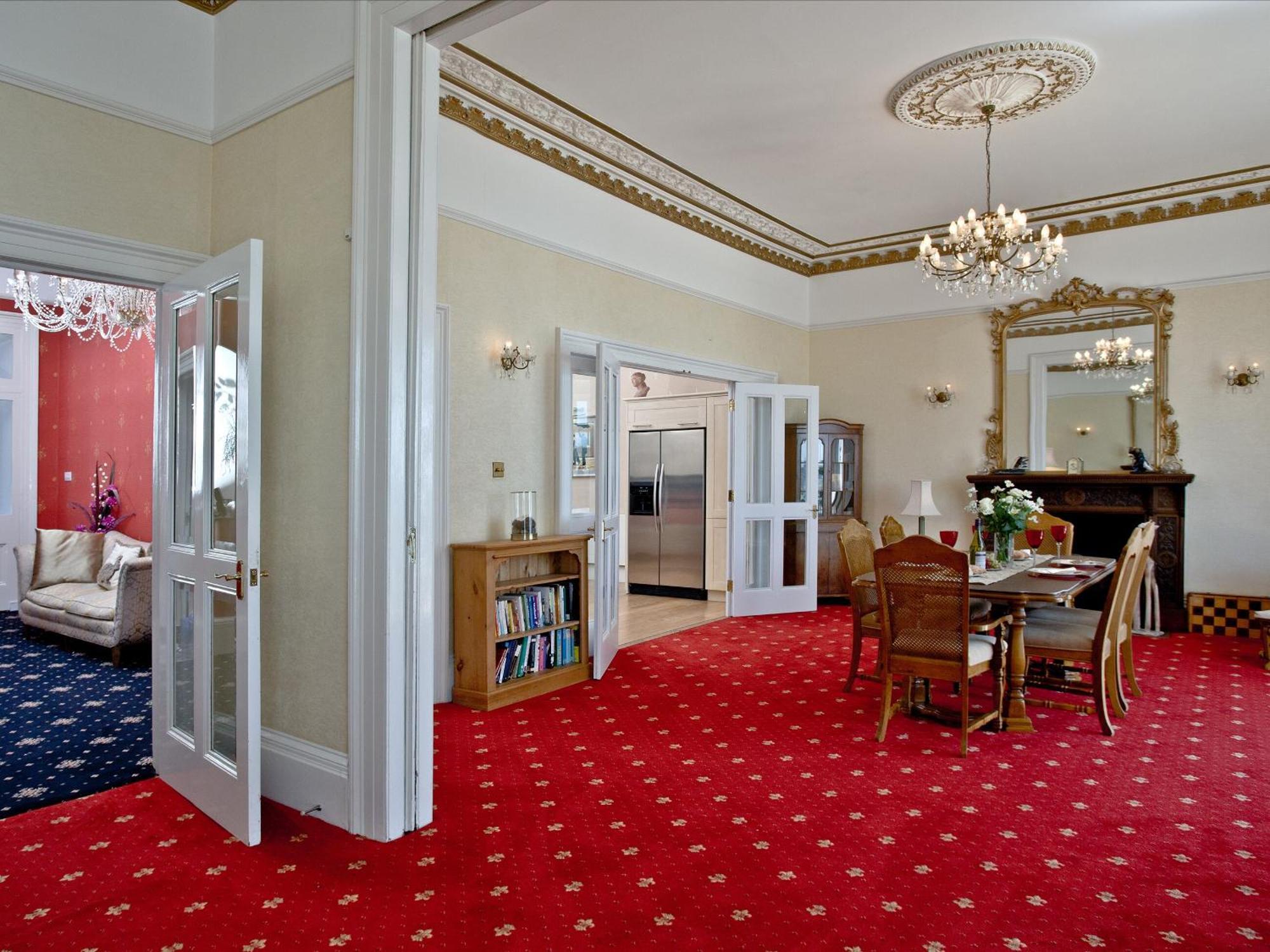 Riviera Mansion, Torquay Villa Екстериор снимка